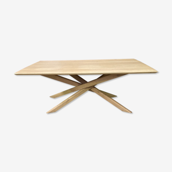 Contemporary oak table