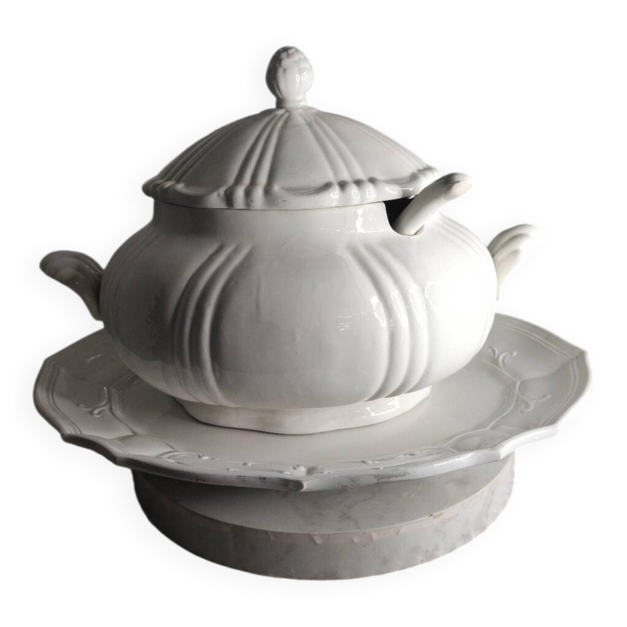 White porcelain soup tureen