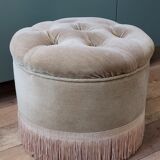 Velvet pouf and fringes