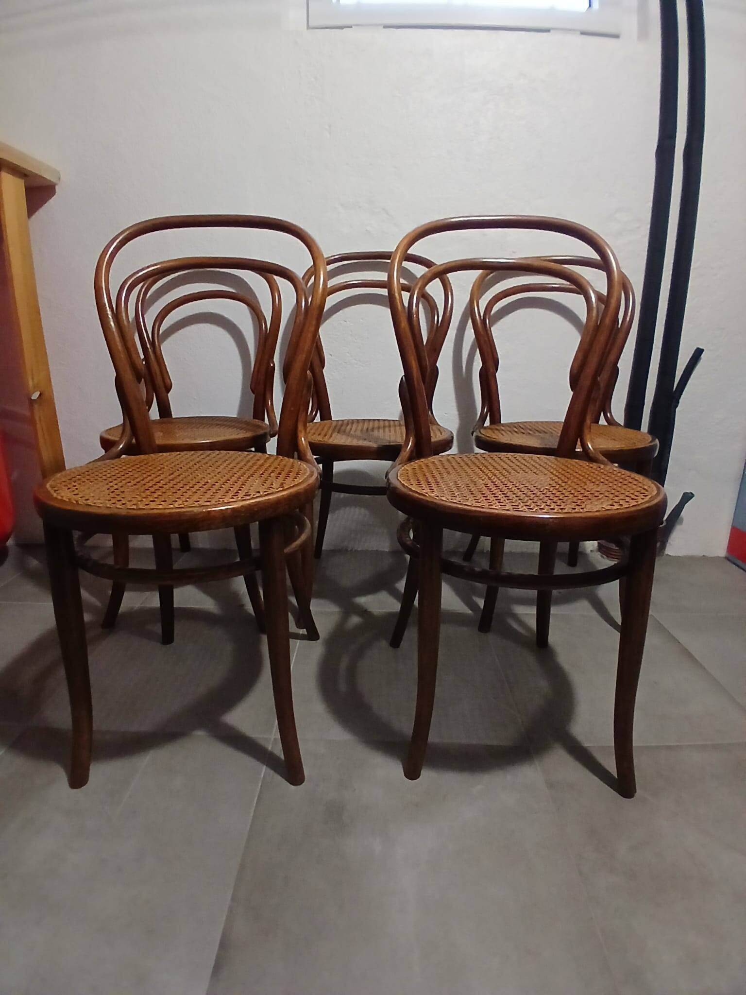 Set of 5 bentwood bistro chairs in THONET style no. 14