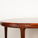 Danish round rosewood coffee table model 283 by Johannes Andersen.