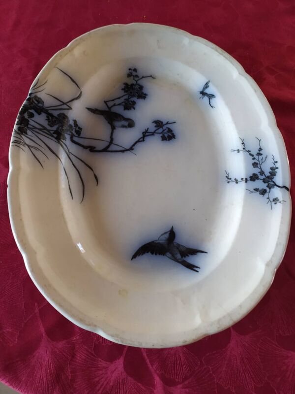 Plat faïence de Longwy