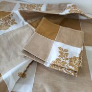 Nappe et 8 serviettes vintage – tons caramel et moutarde dorée