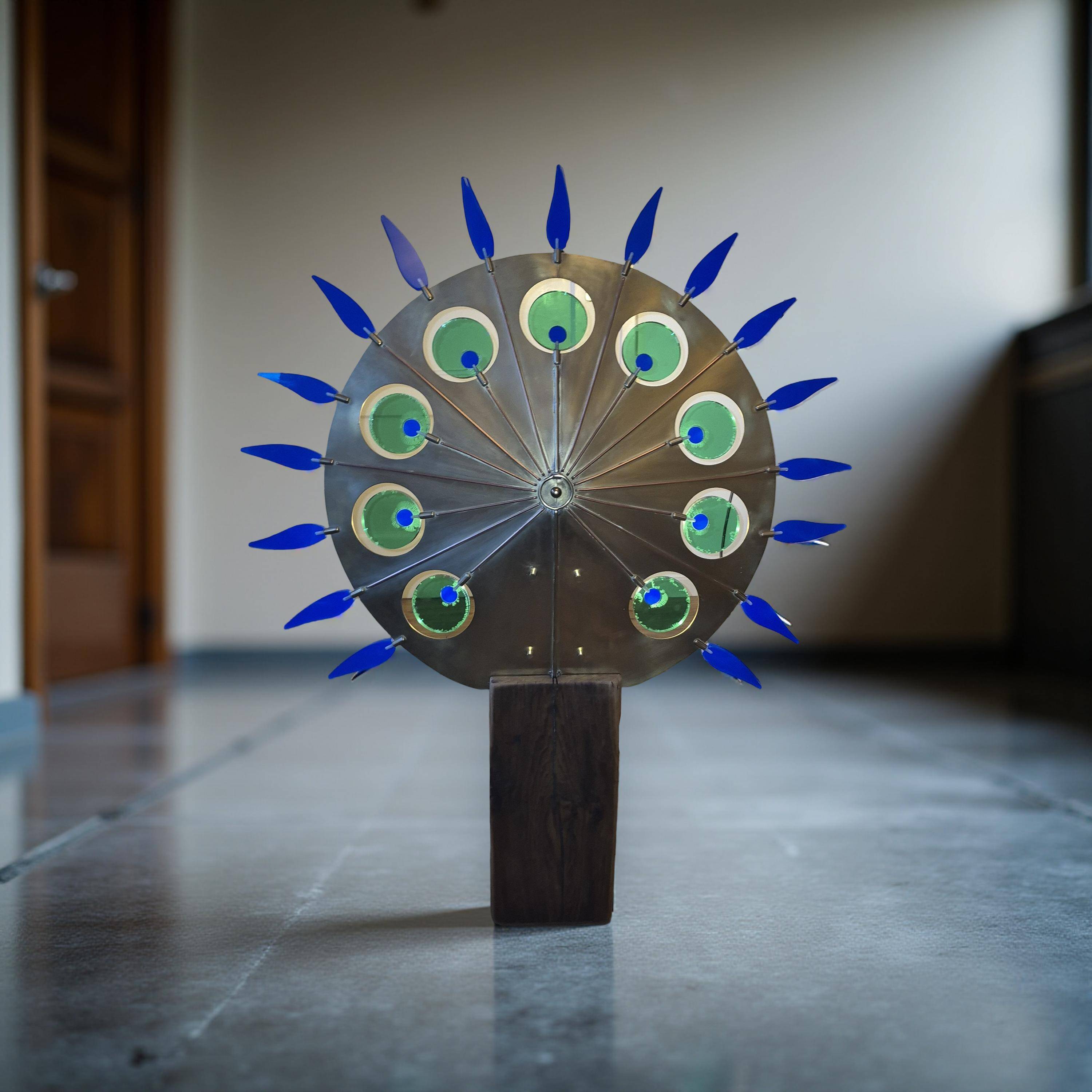 Lampadaire artisanal en laiton, chêne et plexiglas, Pays-Bas, années 1970