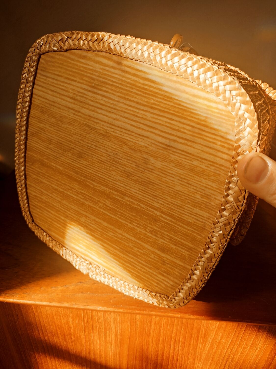 Boite à bijoux en paille tressée