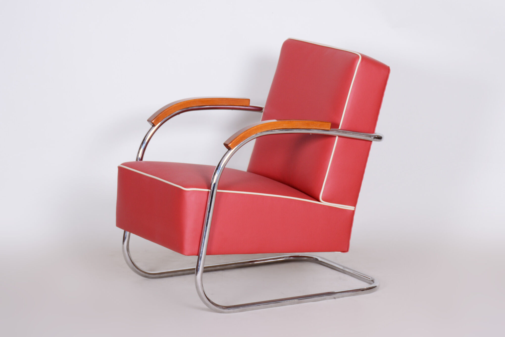 Red Mucke Melder armchair - 1930s Czechia
