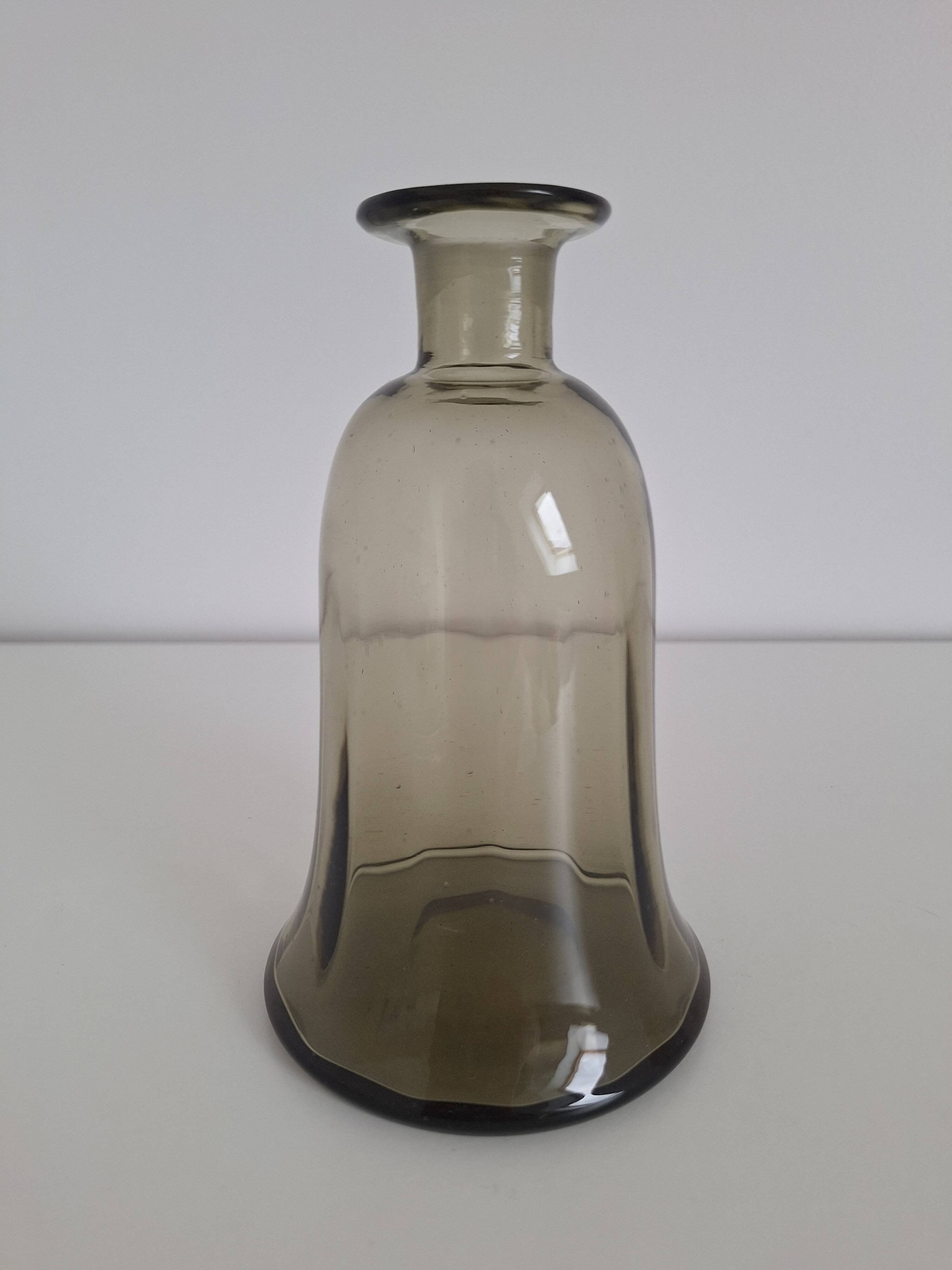 Khaki glass vase