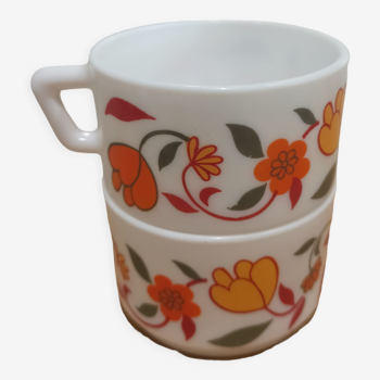 Vintage arcopal cups