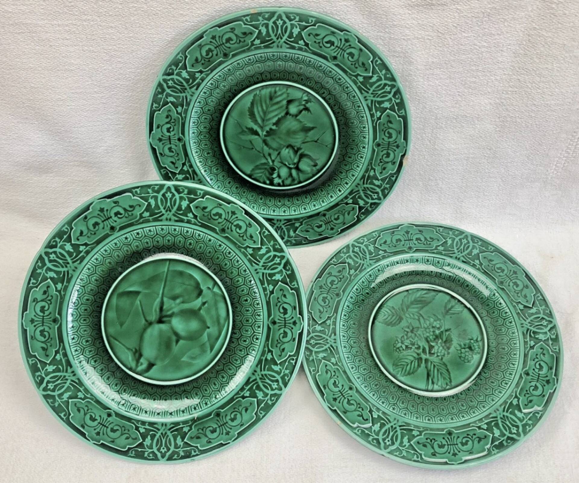 3 fruit plates Sarreguemines majolica shaded enamel Rubelles