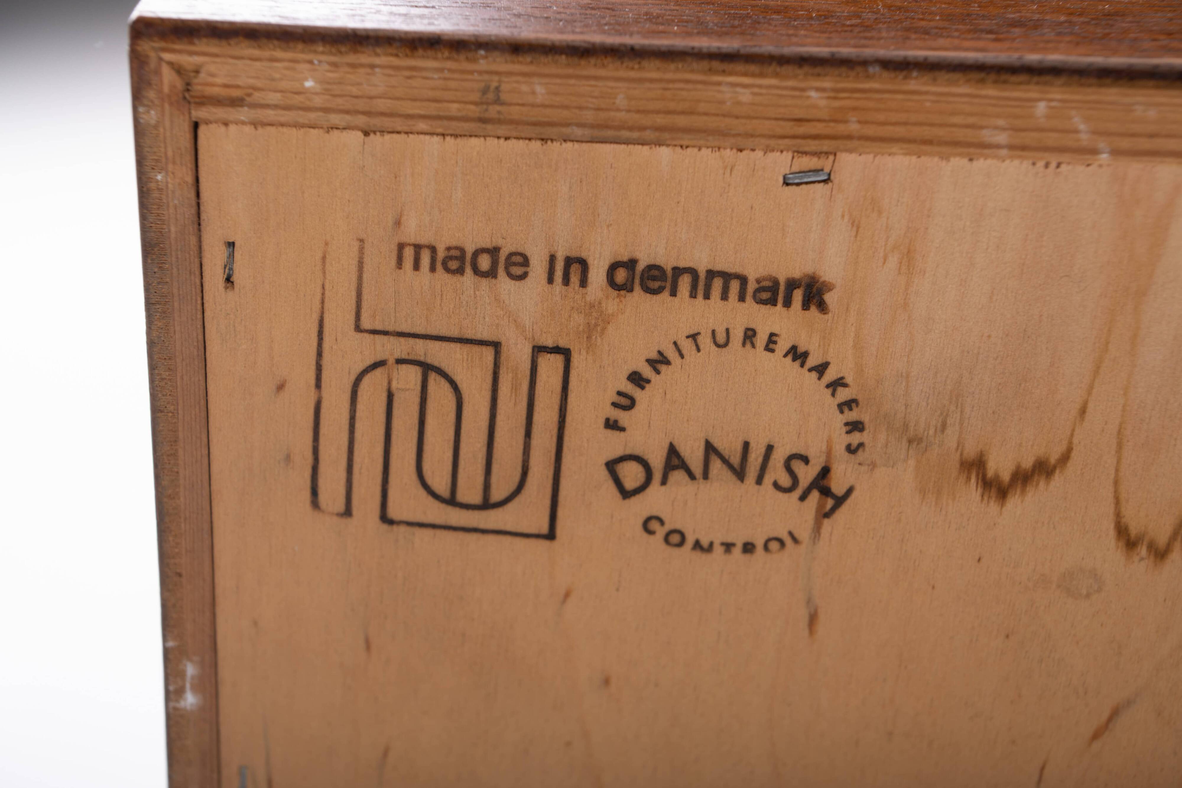 Meuble Danois par Poul Hundevad