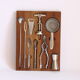 Ensemble d’outils de bar à cocktails en bois de teck, années 1960.