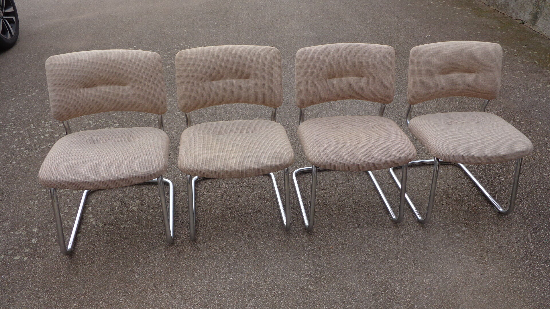 Set de chauffeuses Strafor