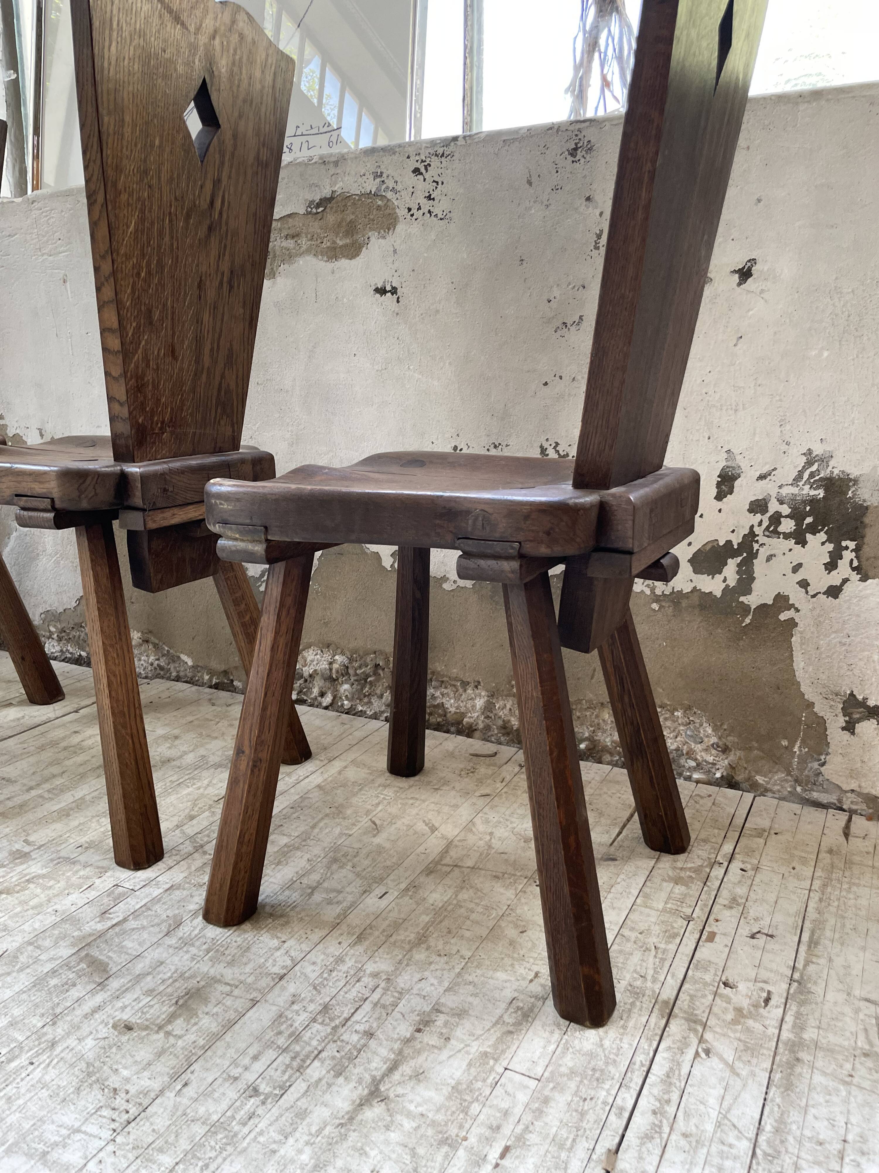 Chaises chêne massif chapo savoyarde art populaire