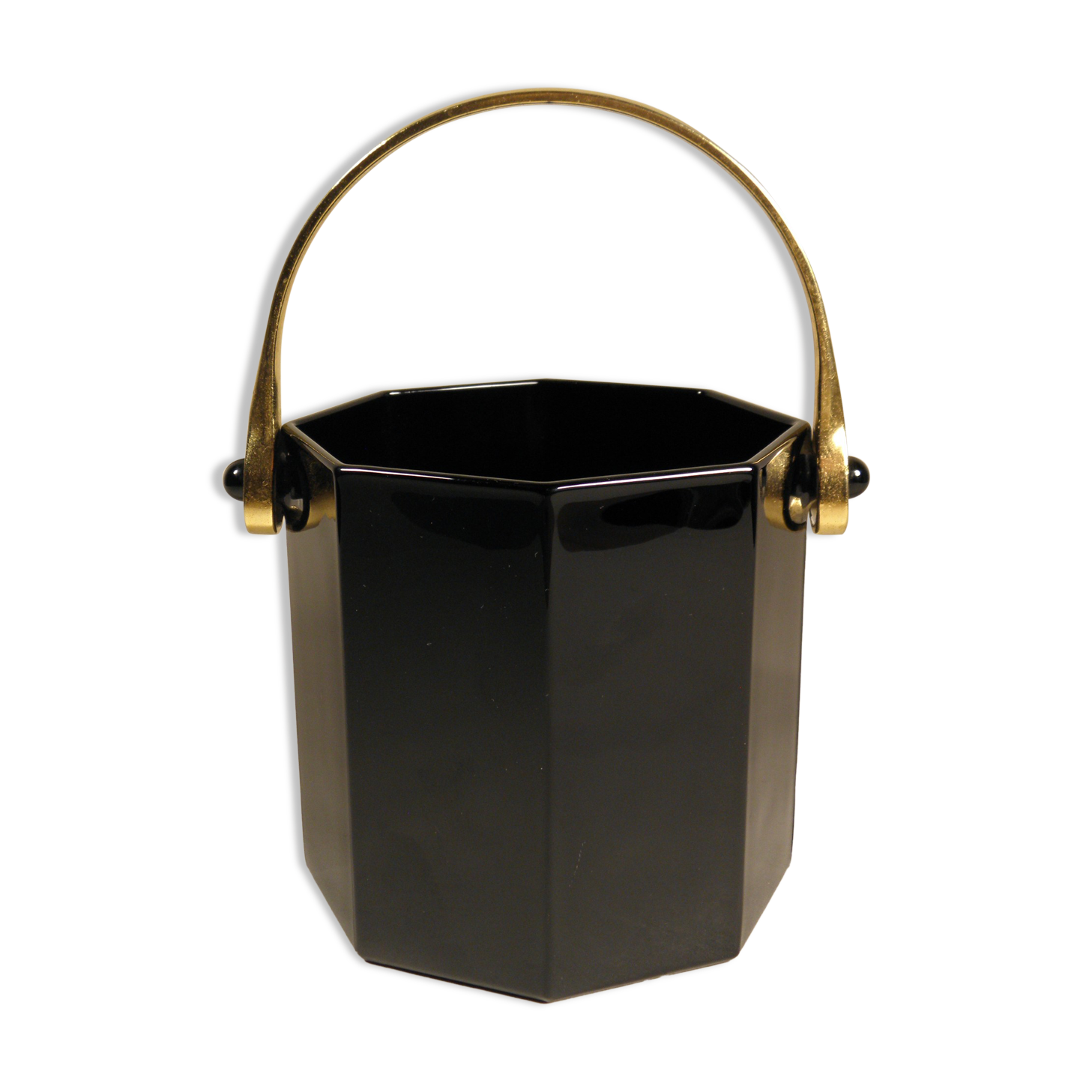 Black and gold ice bucket