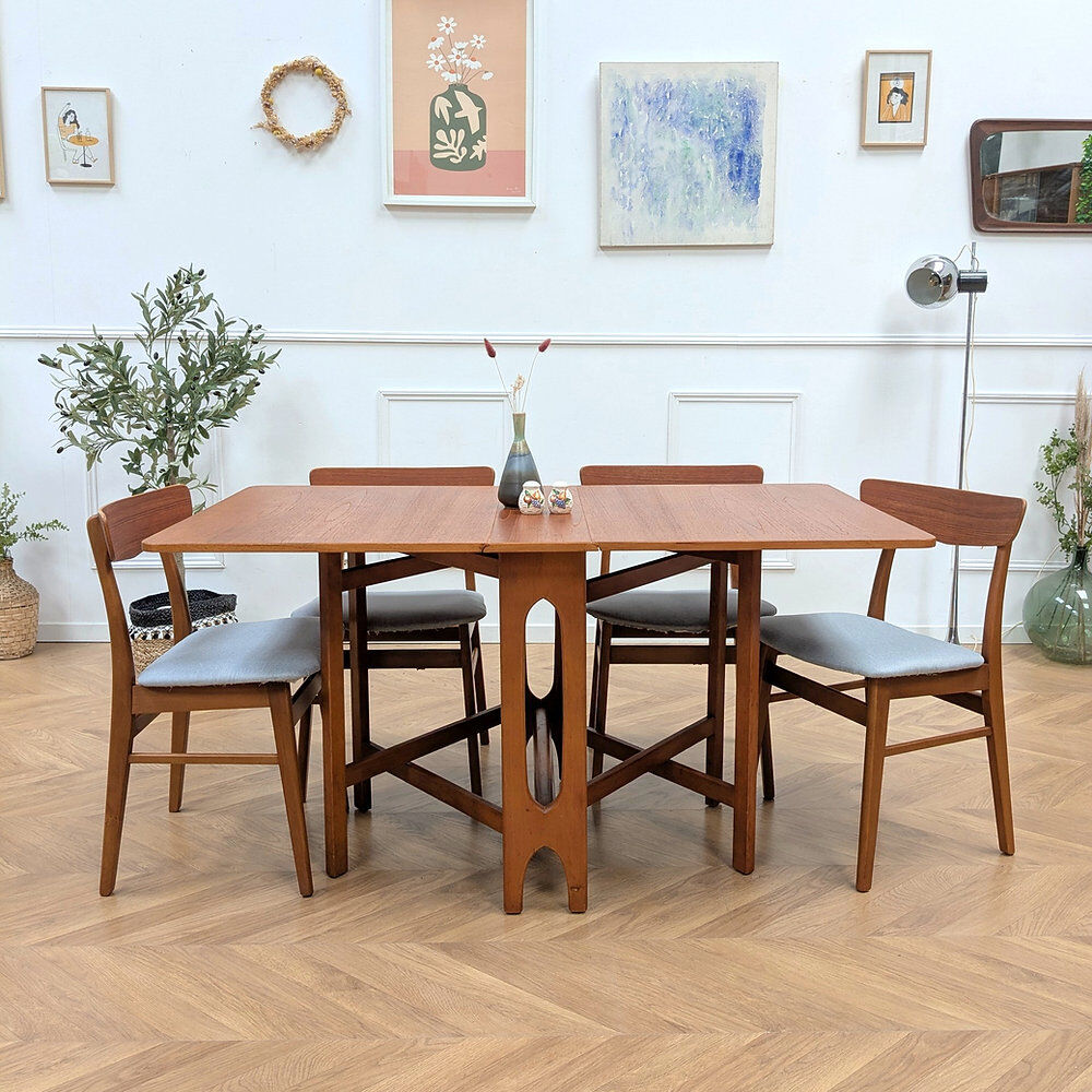 Scandinavian modular table in teak | Bendt Winge