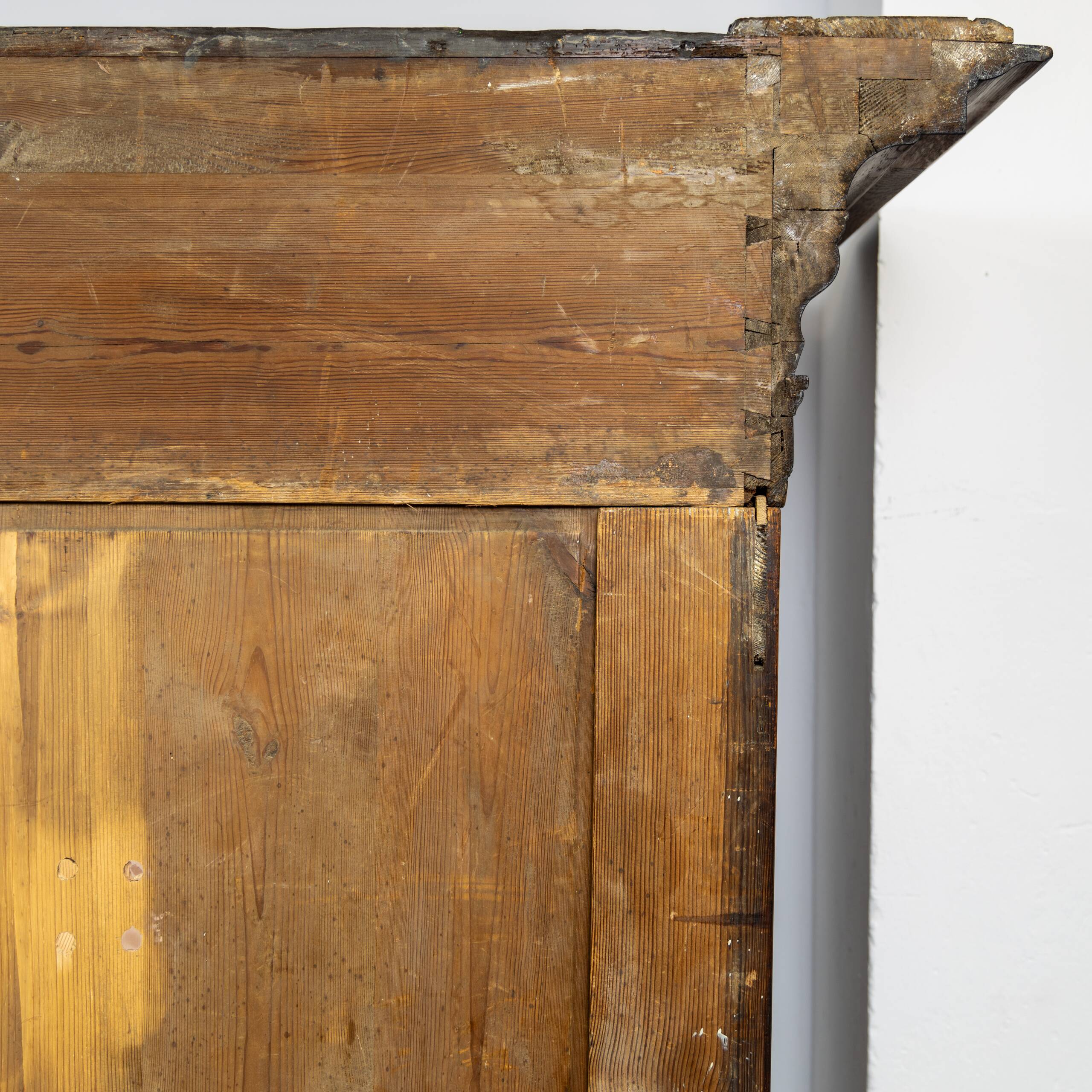 18th-century oak Baroque wardrobe - Königsberg
