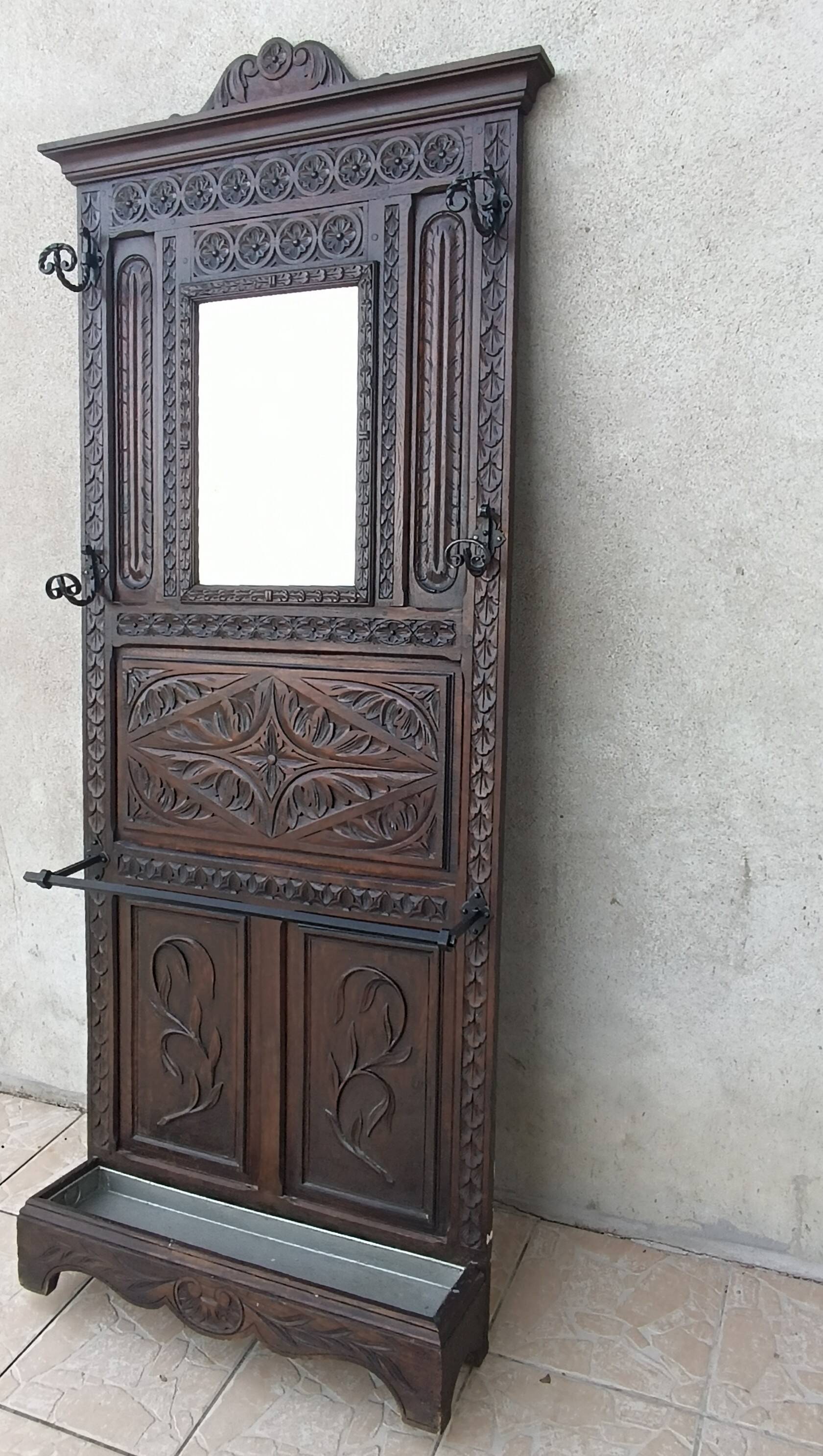 Breton coat rack in natural wood