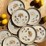 12 assiettes en grès ancien Sarreguemines