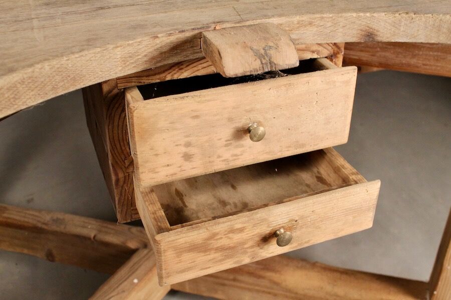 Workbench 3 places of jeweler or prosthetist 1900