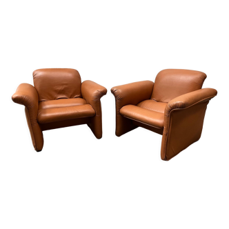 Pair of Italian design leather armchairs from the 70s