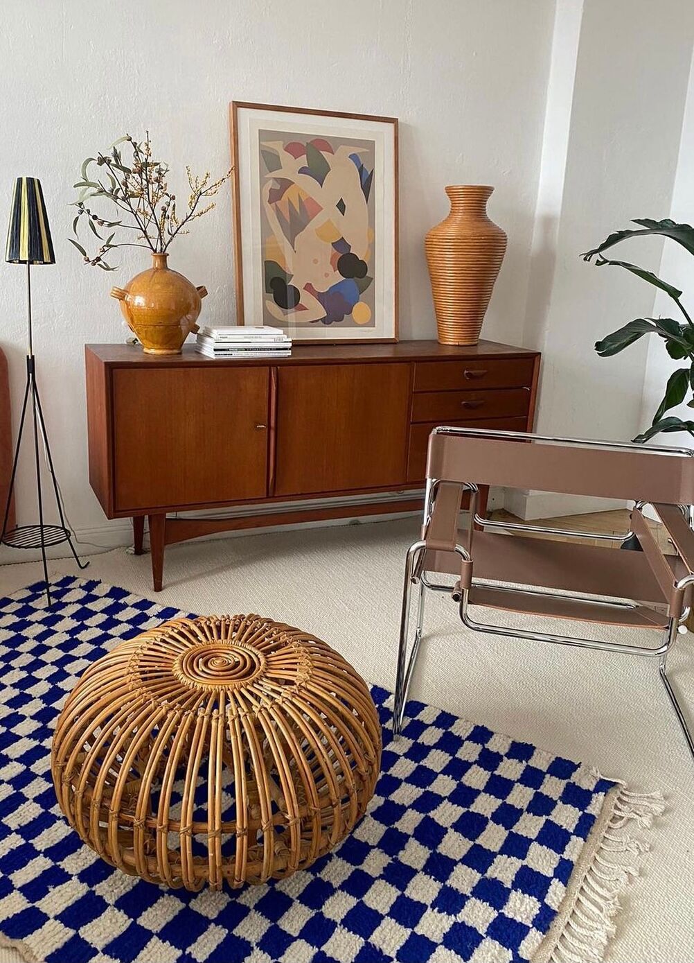 70s-style white checkerboard berber carpet in style 250 X 150