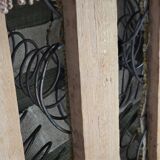 Canapé danois 2 places des années 1930, velours d'ameublement rose saumon, bois de frêne.