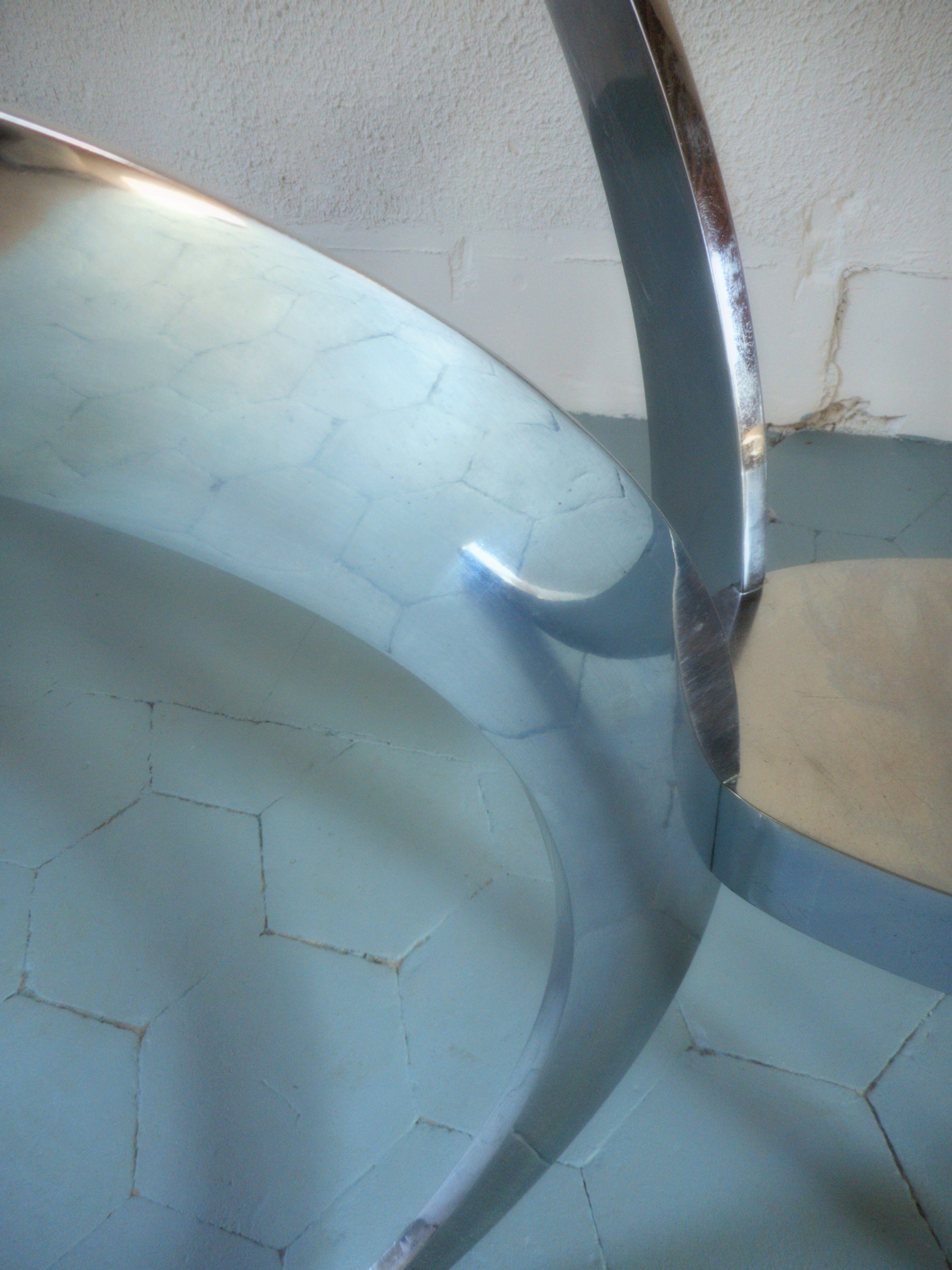 Table en verre fumé