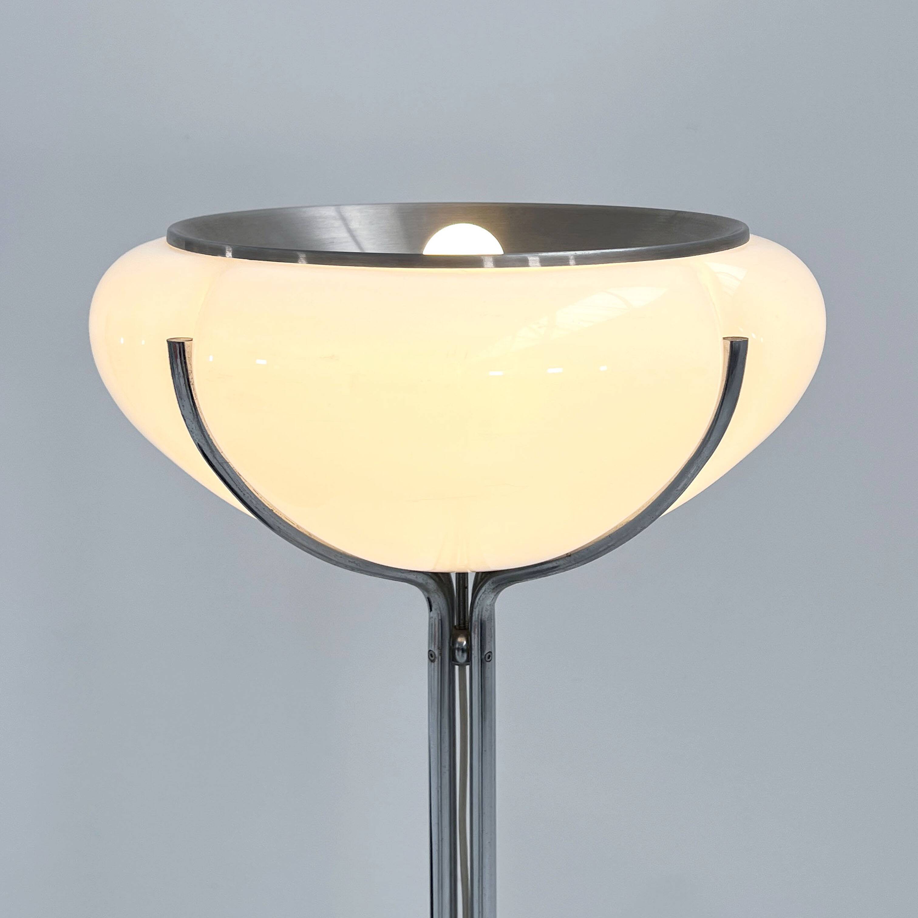 Lampadaire Quadrifoglio par Ufficio Progetti pour Harvey Guzzini, 1970s