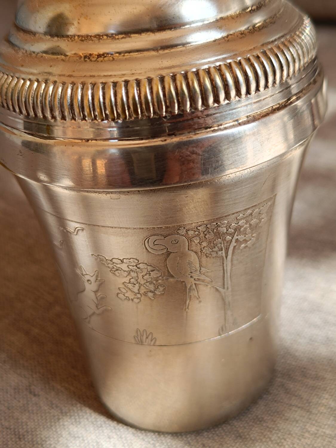 Citrus press tumbler in silver metal