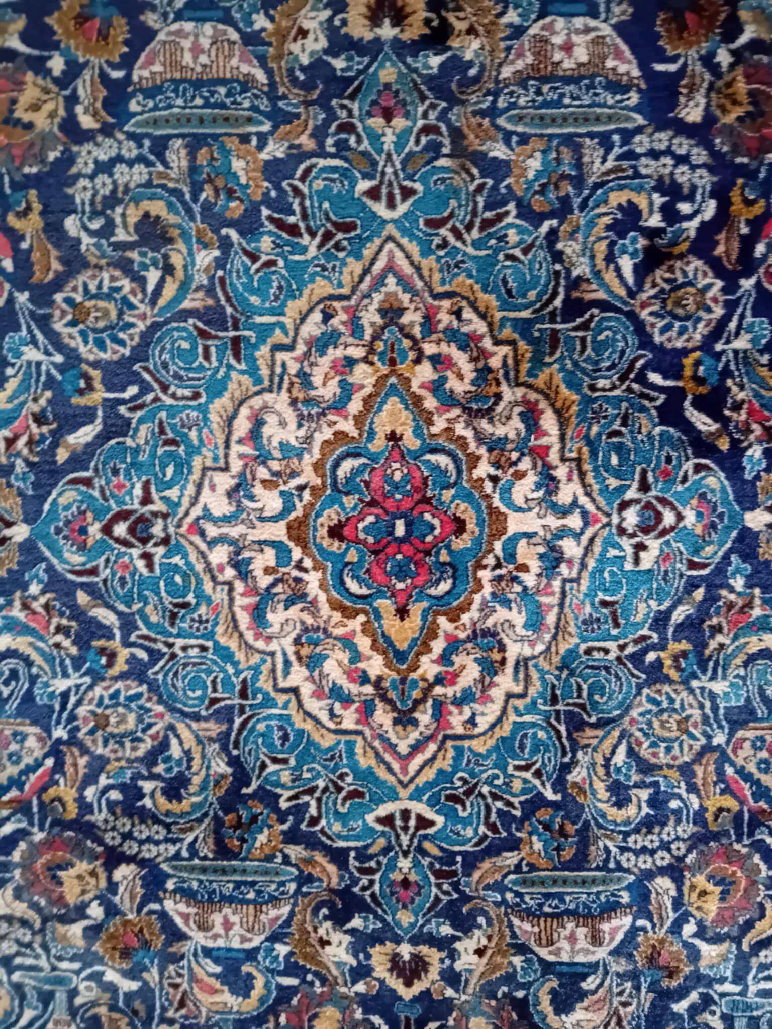 Handmade Persian Kashmar rug 381x291cm