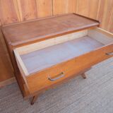 Commode pieds compas