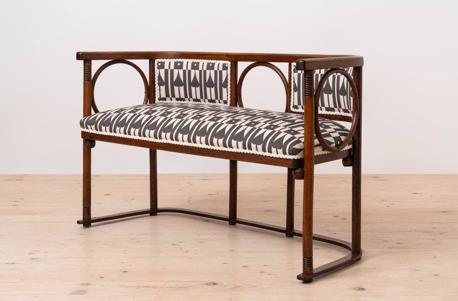 Josef Hoffmann Attributed Vienna Secession Bentwood Bench or Settee, Thonet