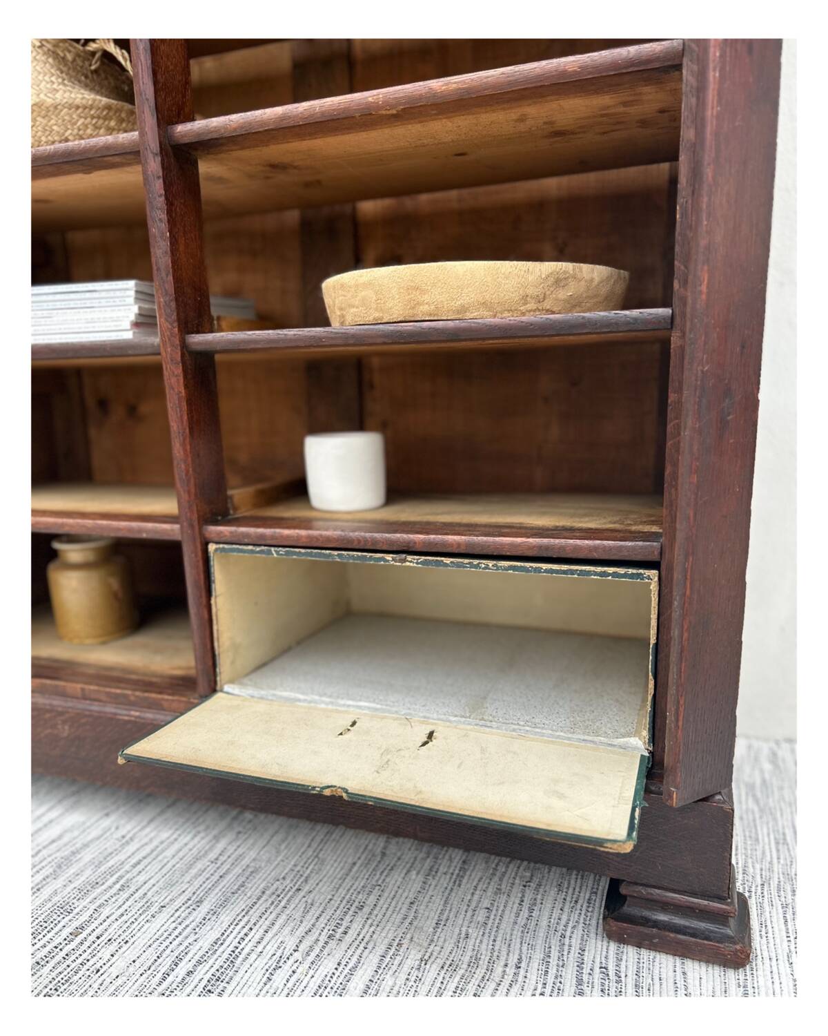 Notary library cabinet