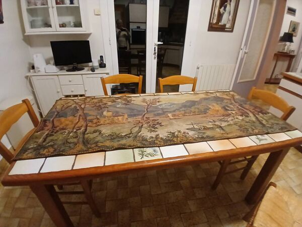 Tappisserie -60 ans à peu près  très bon état 165 x 70 paysage ancien