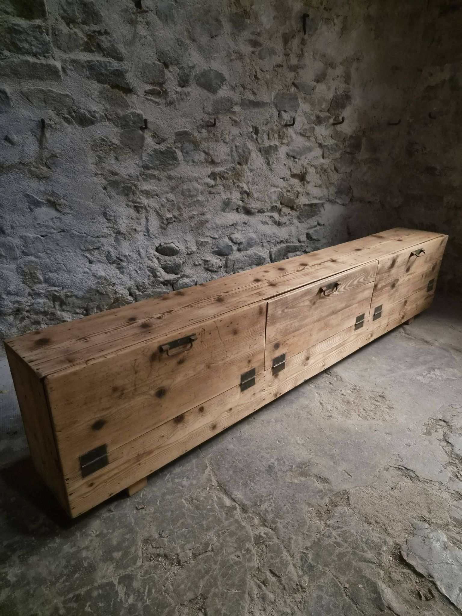 Old French industrial workshop furniture in pine / storage bench, circa 1880–1900