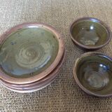 Set of stoneware plates