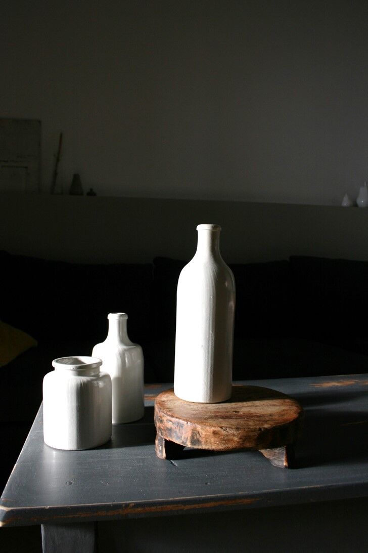 Brutalist cutting board, wooden decoration