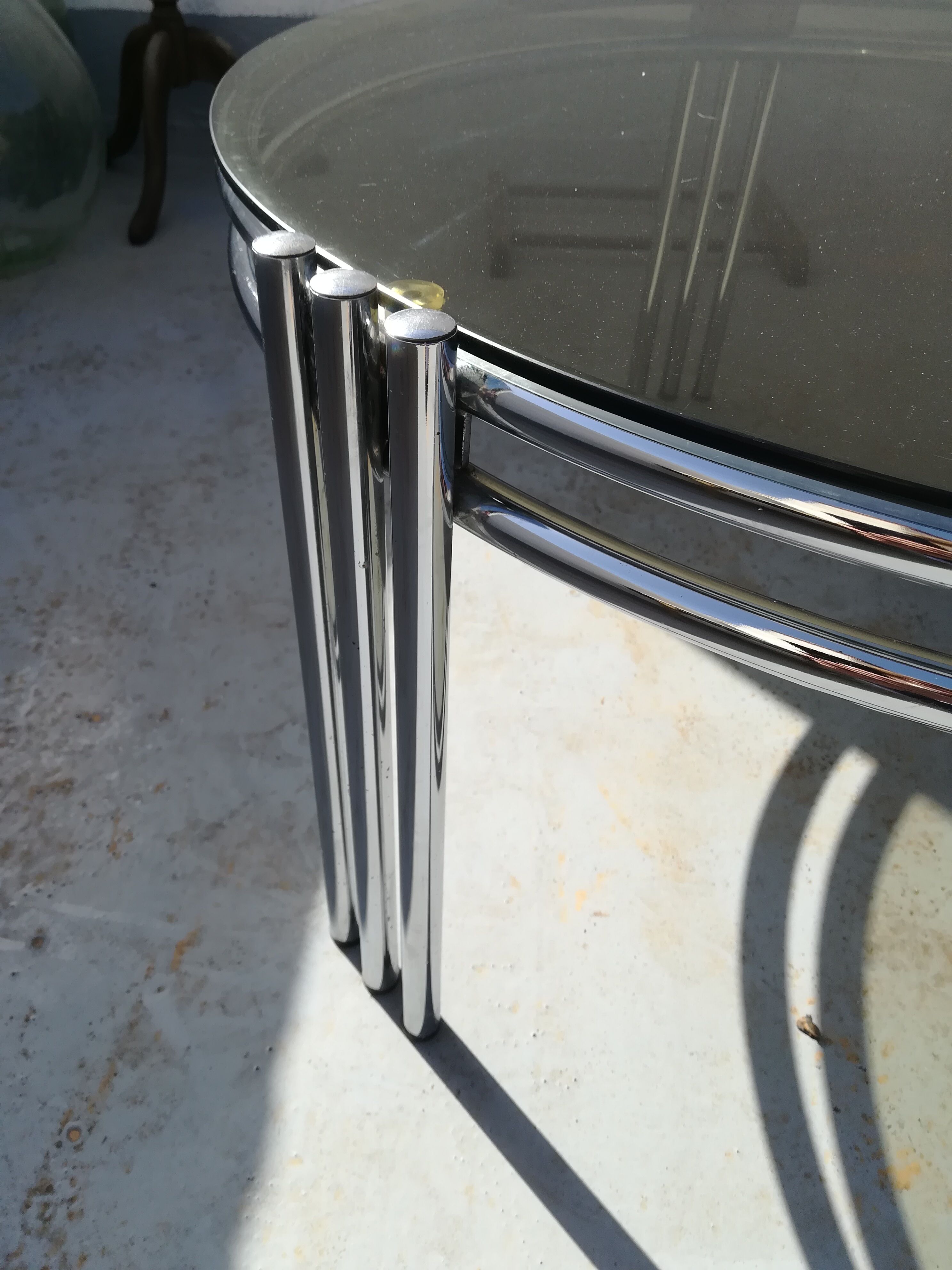 Coffee table in chrome steel and smokes glass 1970