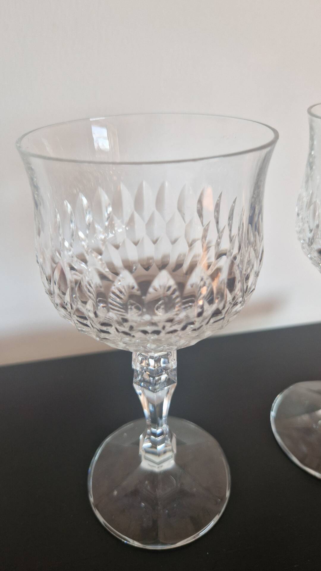 Pair of cut crystal wine glasses Schott Zwiesel