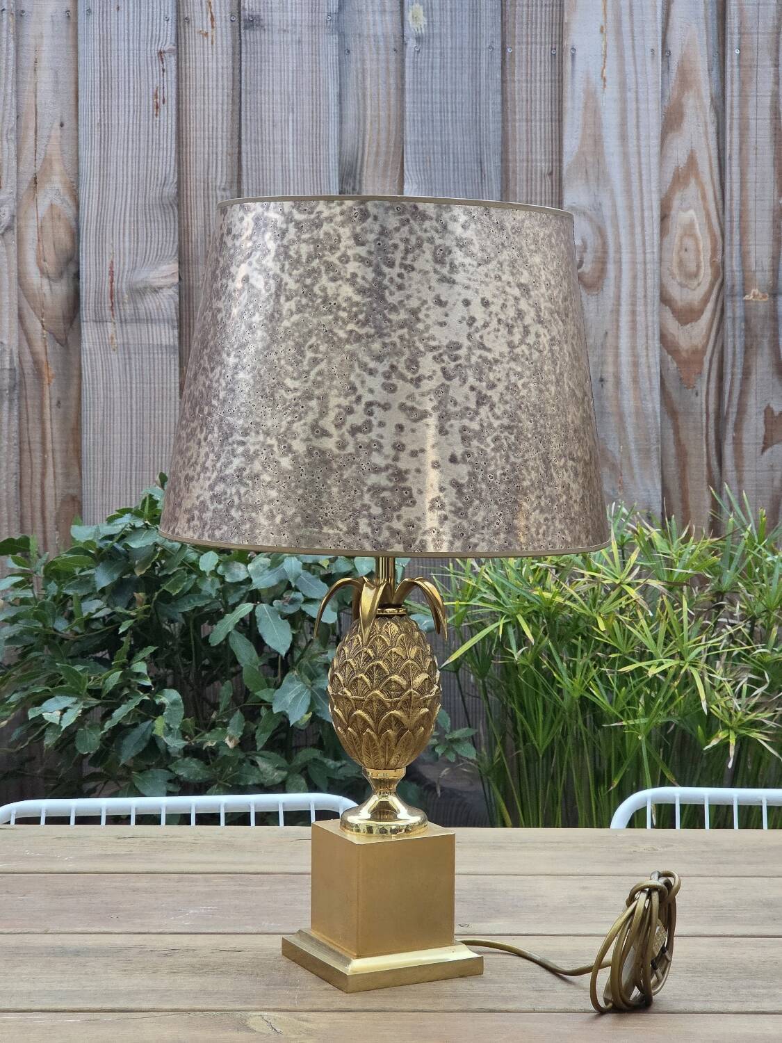 Vintage French pineapple desk lamp by Maison Le Dauphin
