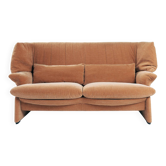 Cassina Portovenere Vico Magistretti wingback peach salmon sofa Maralunga