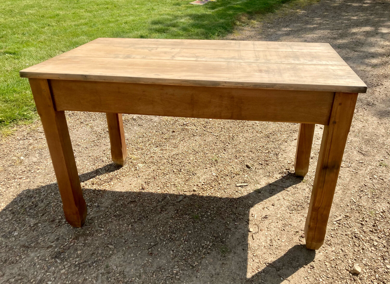 Farmhouse table