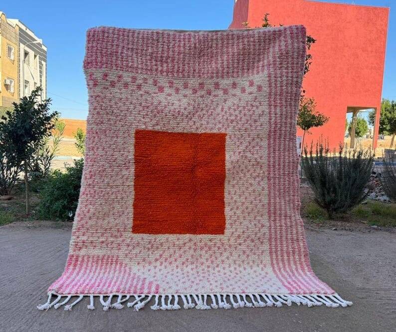 Hand-woven Berber Beni Ouraine rug