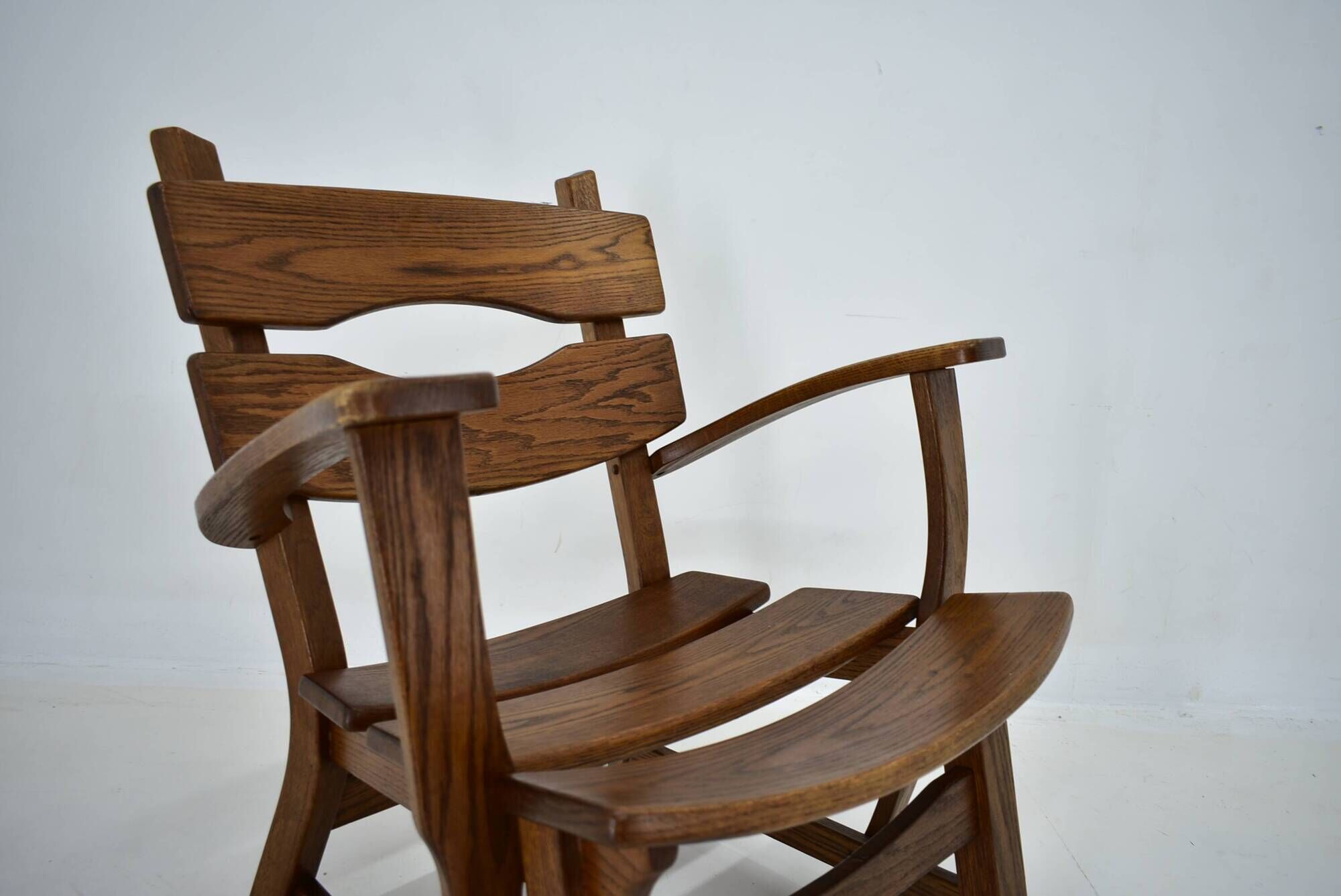 Paire de fauteuils lounge brutalistes en chêne massif par Dittmann & Co., 1970s