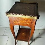 Table de chevet style Louis XVI