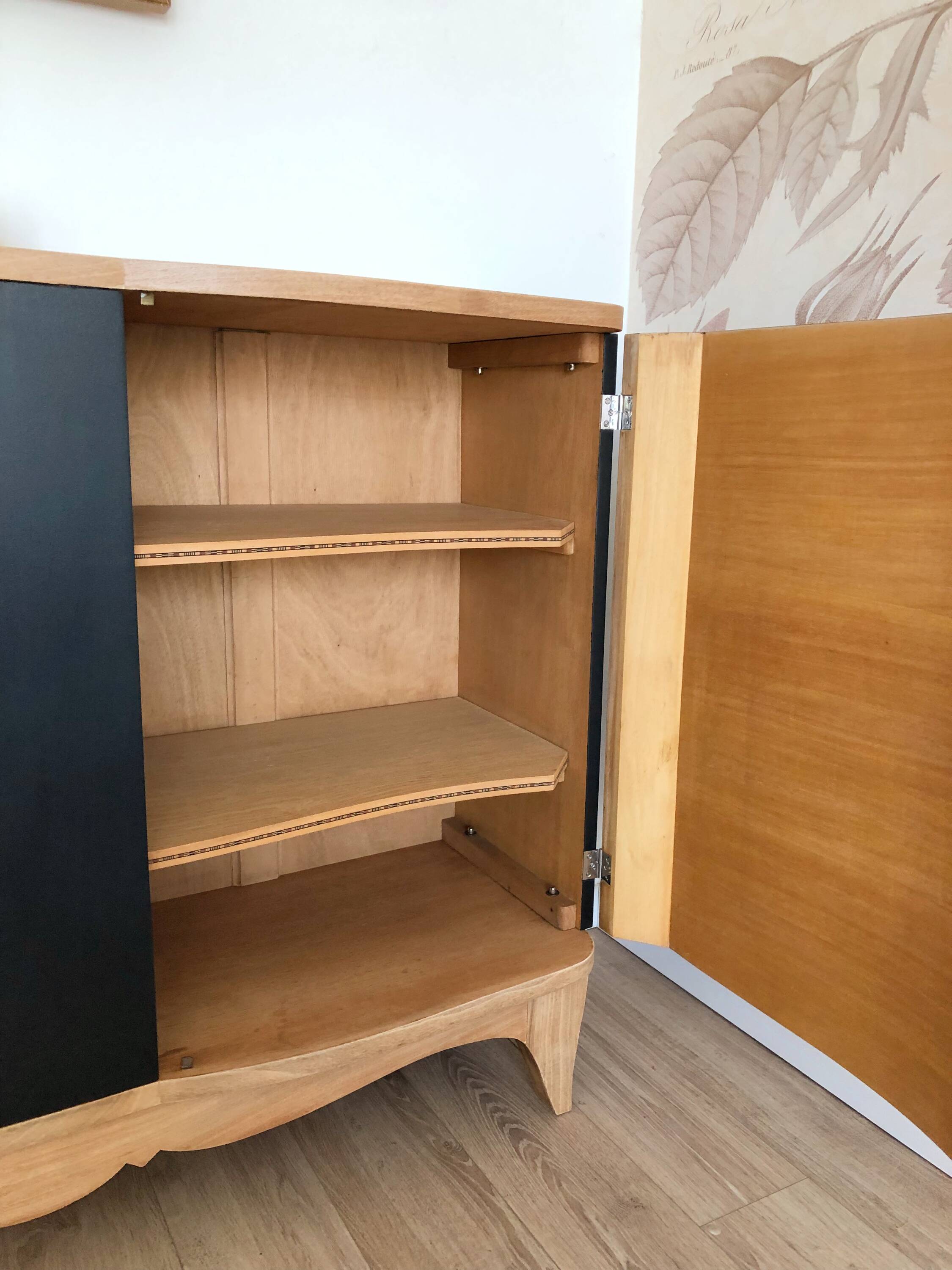 Superb Art Deco sideboard in matte black and raw wood