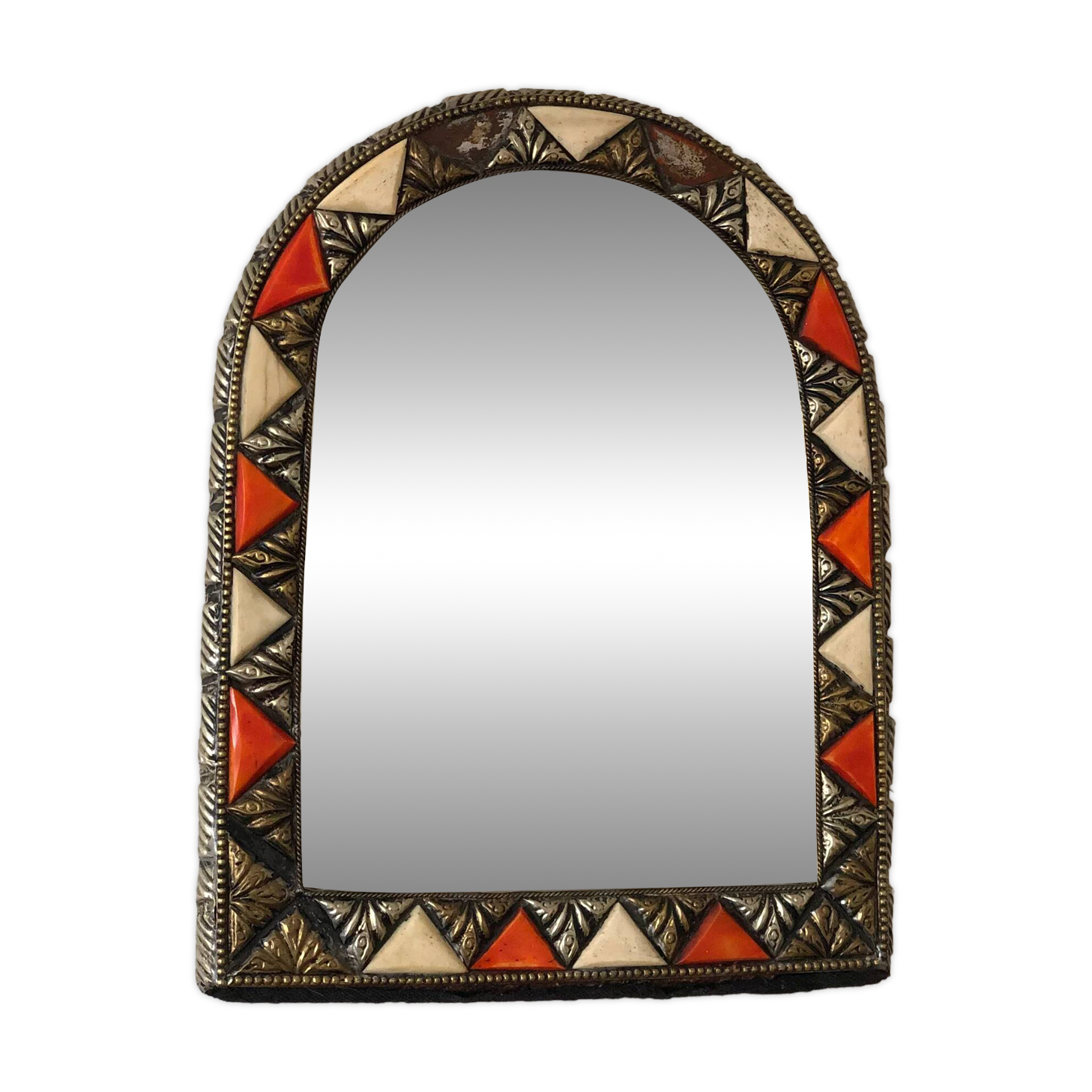 Vintage arched wall mirror – Spanish, Hollywood Regency, Moroccan-inspired 1960s