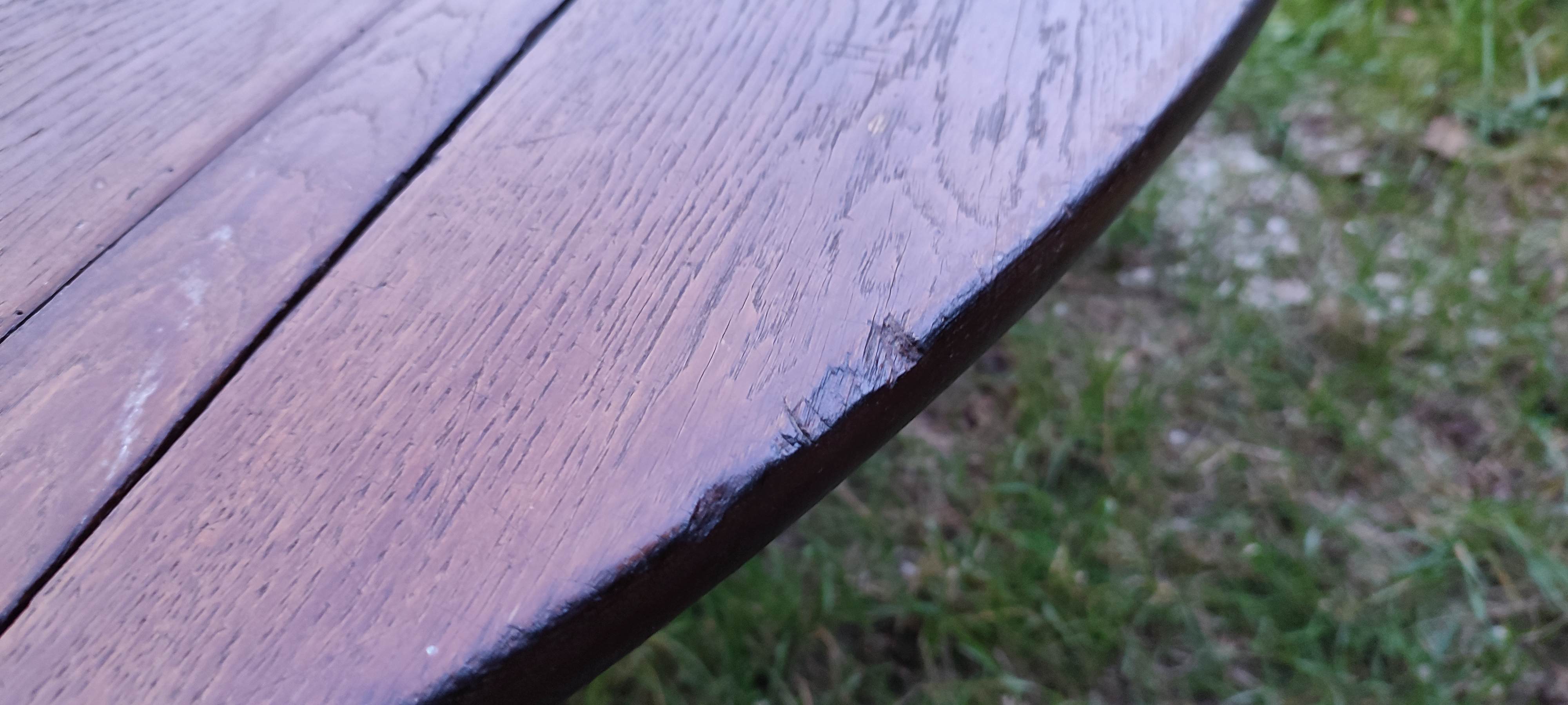Large table with oval oak shutters 190cm