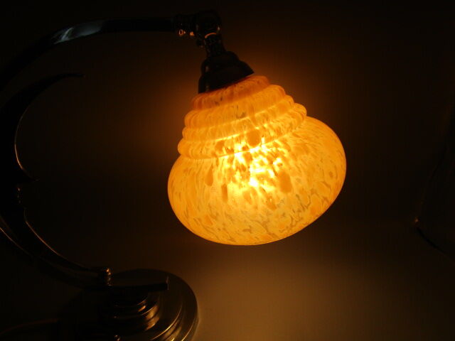 Lampe art-déco en métal chromé et verrerie de Clichy - décor de lune souriante