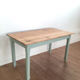 Farm table